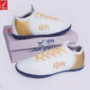 Green double couch with wooden legs