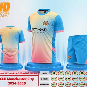 Green double couch with wooden legs